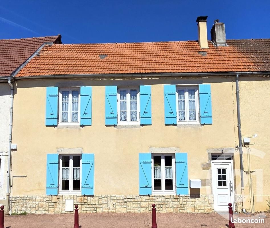 Maison 6 pièces 169 m² · à Marmagne · 169 m² · 147 900 €