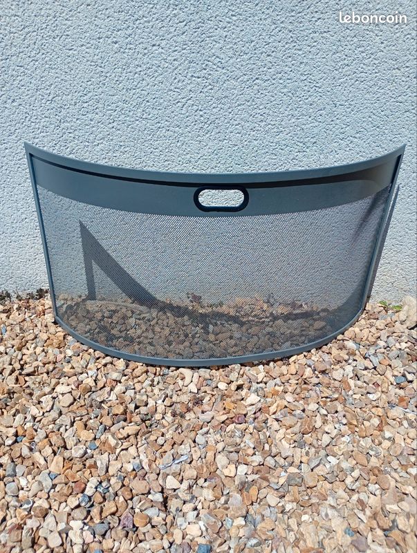 Grille protection cheminée (image 1)