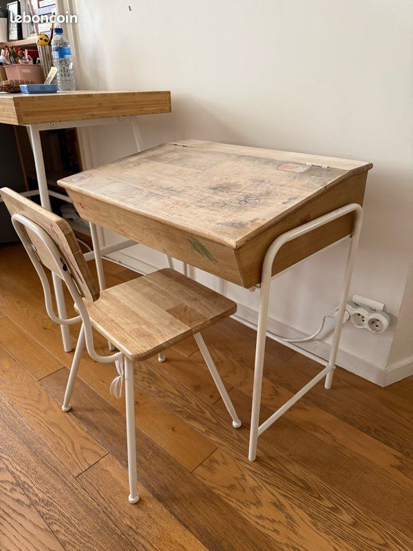 Bureau d’écolier en bois + chaise Zara Home (image 1)