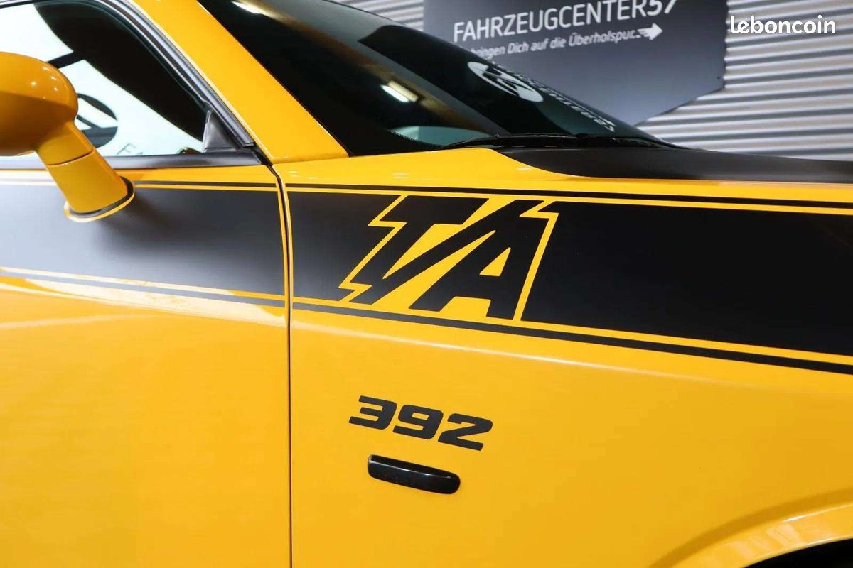 Dodge CHALLENGER SRT 392 Scat Pack * 6.4 HEMI * 491 ch * BVA * Caméra (image 9)