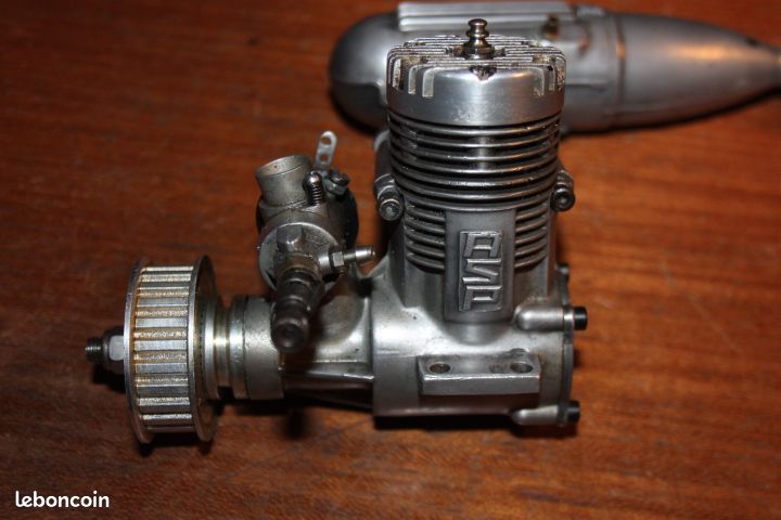 Moteur Thermique Cox Pour Modélisme (Nitro) - Occasion Fonctionnel