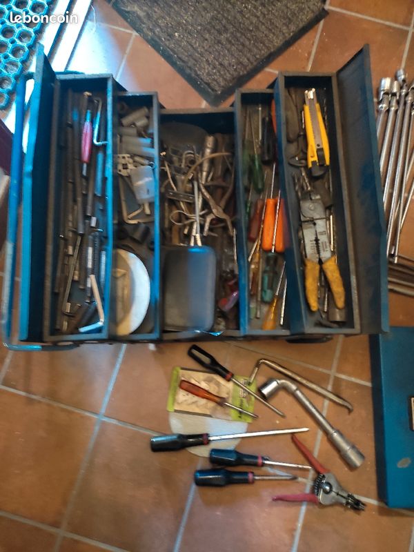 Caisse a outils (image 2)
