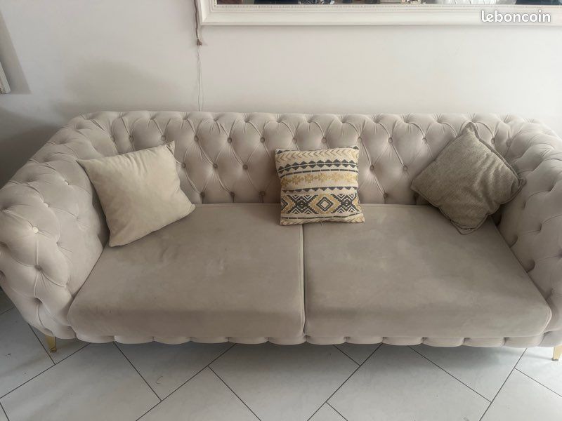 Canapé et deux fauteuil chesterfield (image 2)