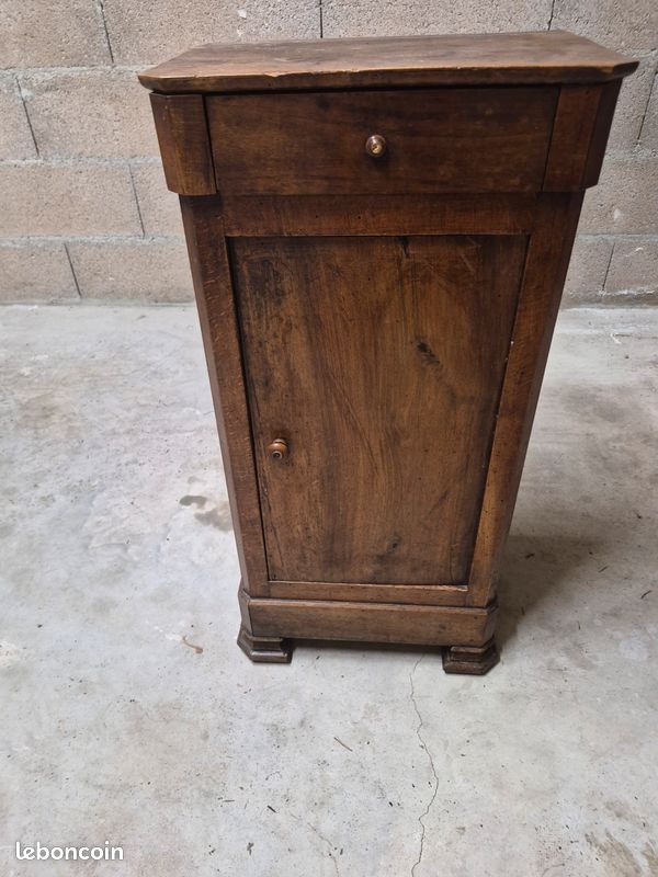 Table de Chevet en Noyer style Louis Philippe (image 2)