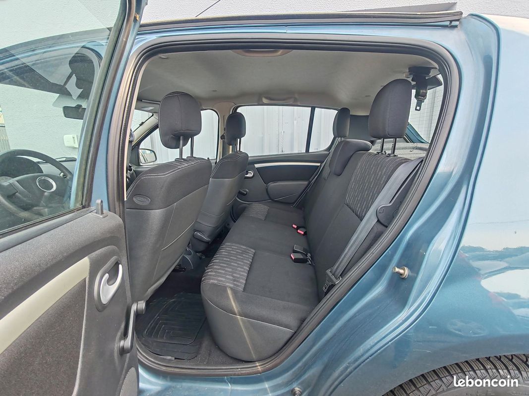 Dacia sandero 1.6 laureate clim (image 5)