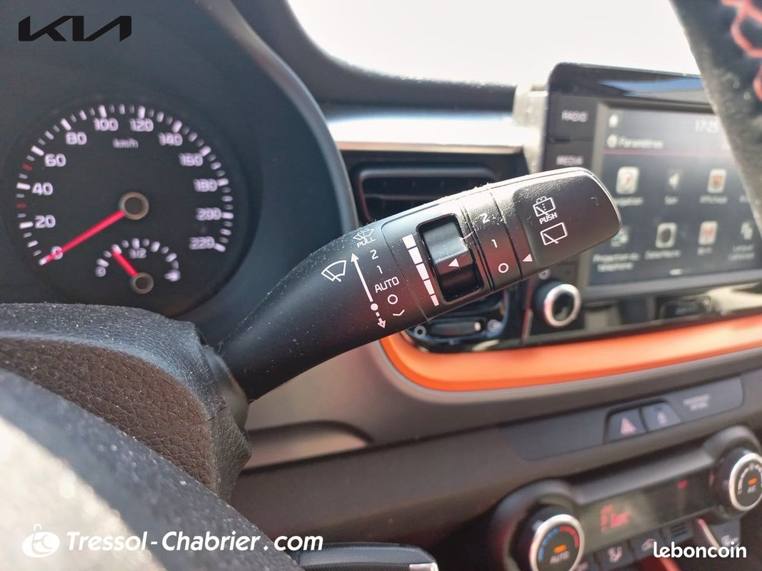 KIA Stonic 1.0 T-GDi 100 ch ISG BVM5 Design (image 22)
