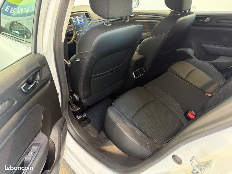 Renault MEGANE IV 1.5 BLUE DCI 115CH BUSINESS (image 32)