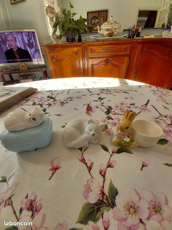 3 objets de décoration 1chat blanc / range bijoux avec chat / un lapin (image 1)