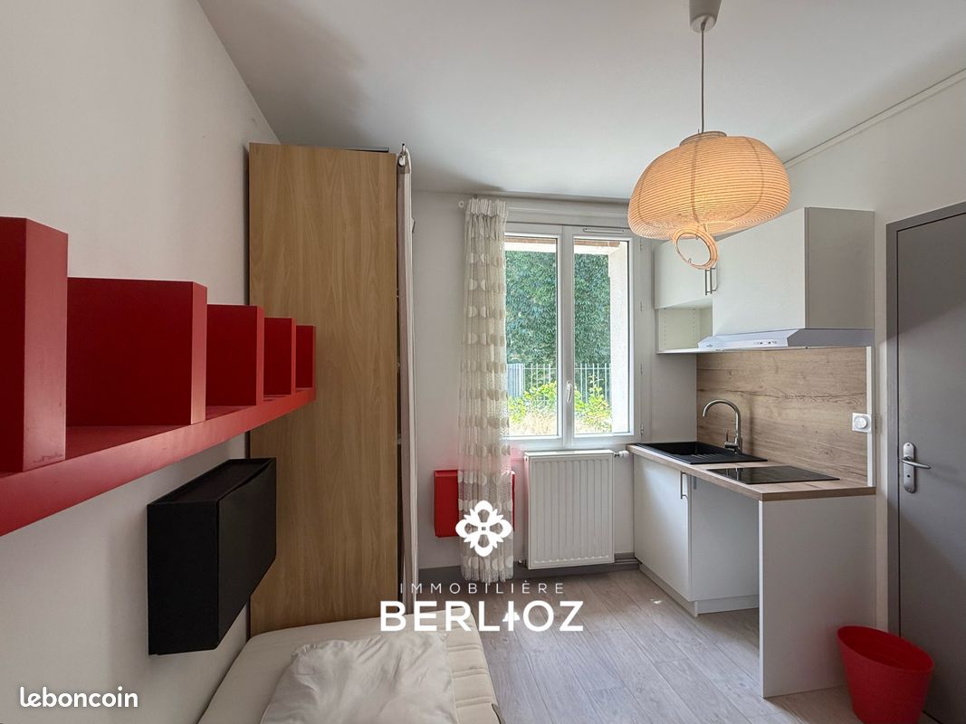 Appartement 1 pièce 12 m² · à Grenoble · 12 m² · 440 €