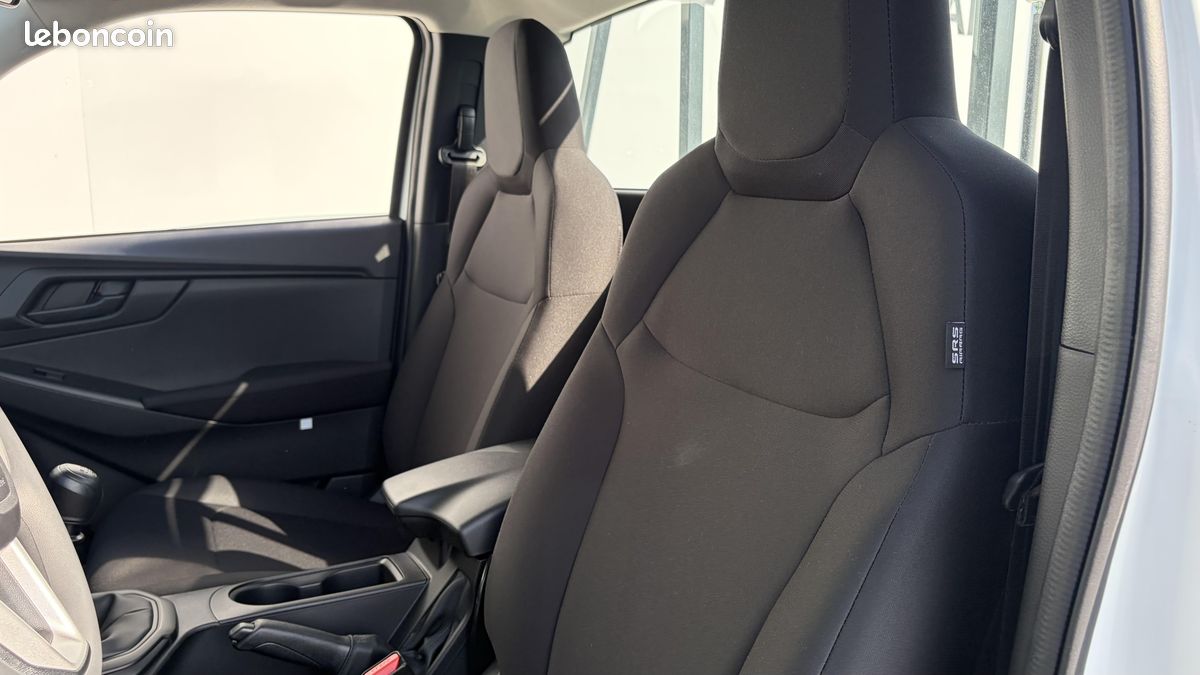 Isuzu d-max single cabine m/t b-strong (image 18)