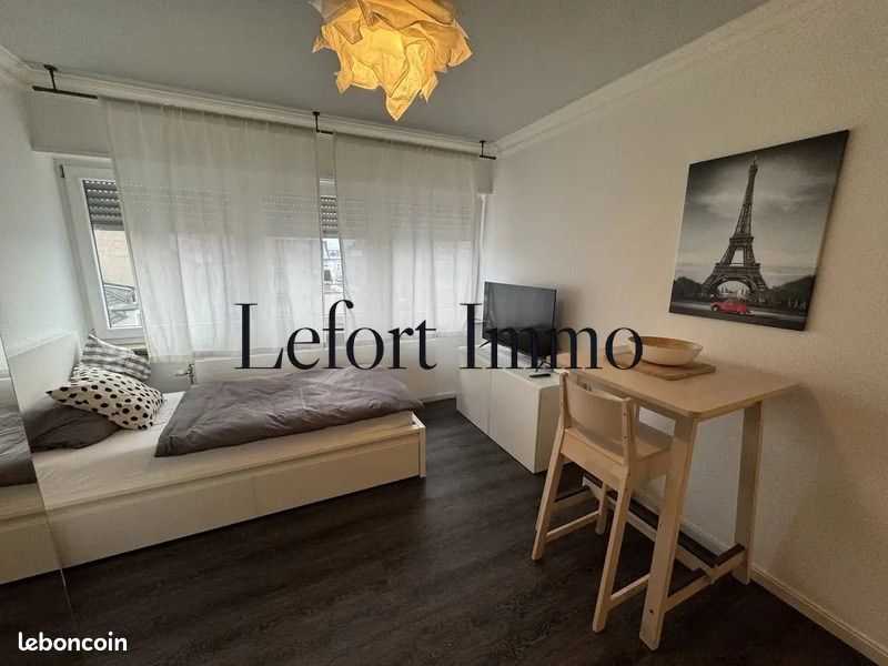 Appartement 1 pièce 19 m² · à Issy-les-Moulineaux · 19 m² · 800 €