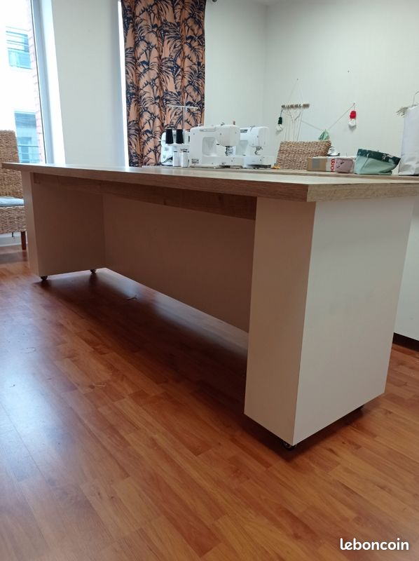 Table/paillasse (image 2)