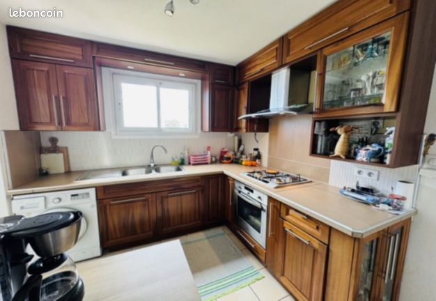 Appartement 5 pièces 77 m² · à Le Tampon · 77 m² · 230 000 €