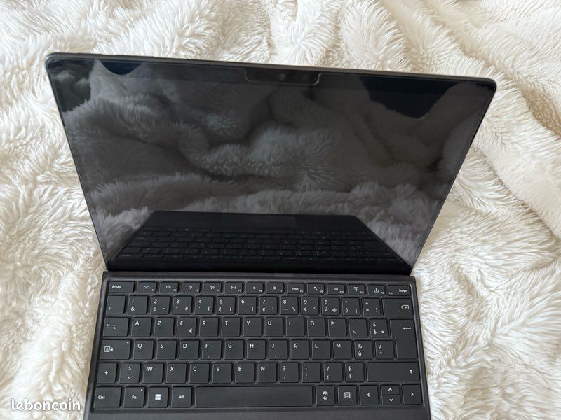 Surface Pro 9 + Clavier + Stylet - 13’ (image 2)