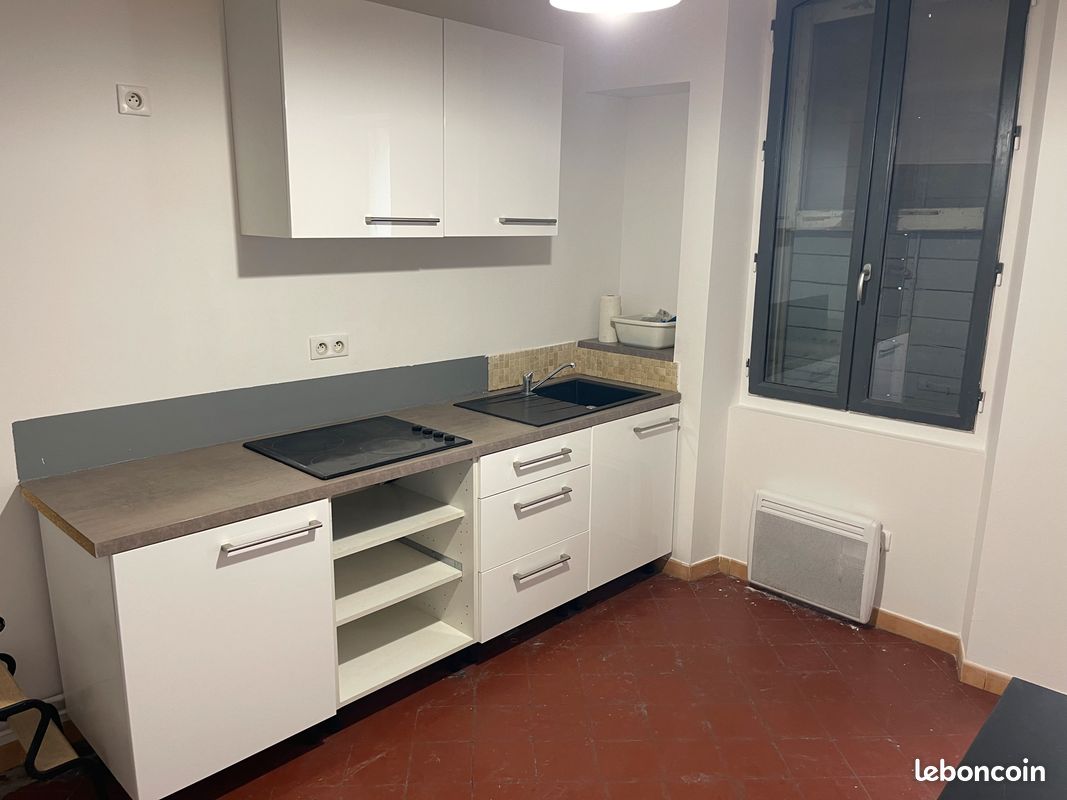 Appartement 3 pièces 42 m² · à Tarascon · 42 m² · 390 €/mois