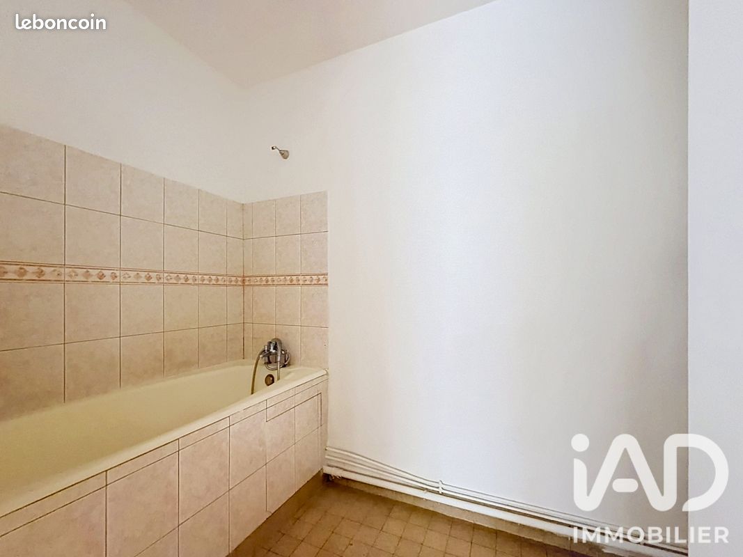Studio 1 pièce 32 m² (image 13)