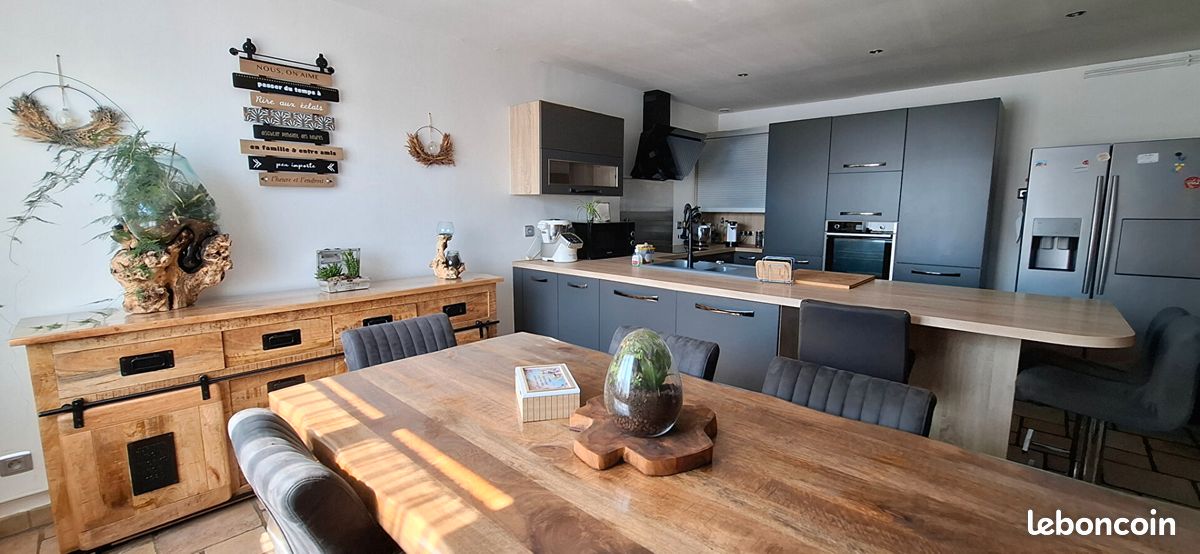 Maison 9 pièces 192 m² · à Saint-Pierre-Brouck · 192 m² · 213 500 €