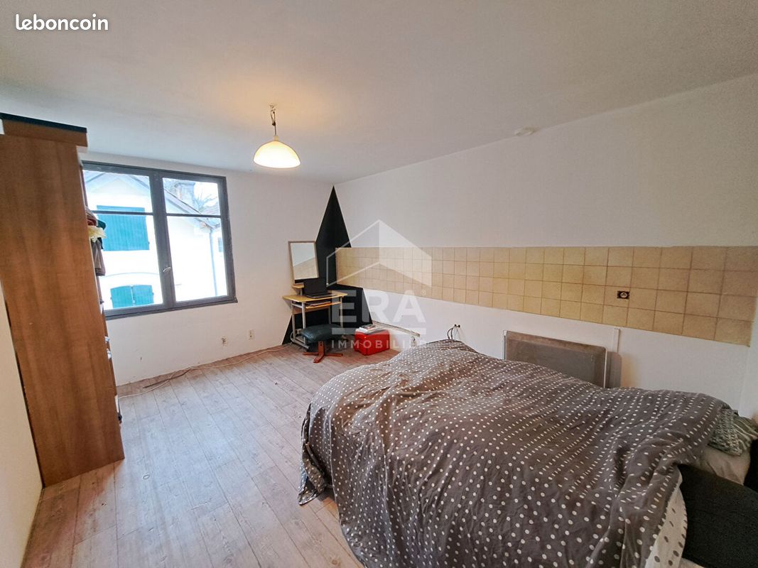 Maison 5 pièces 111 m² - Jarnac 16200 (image principale 6)