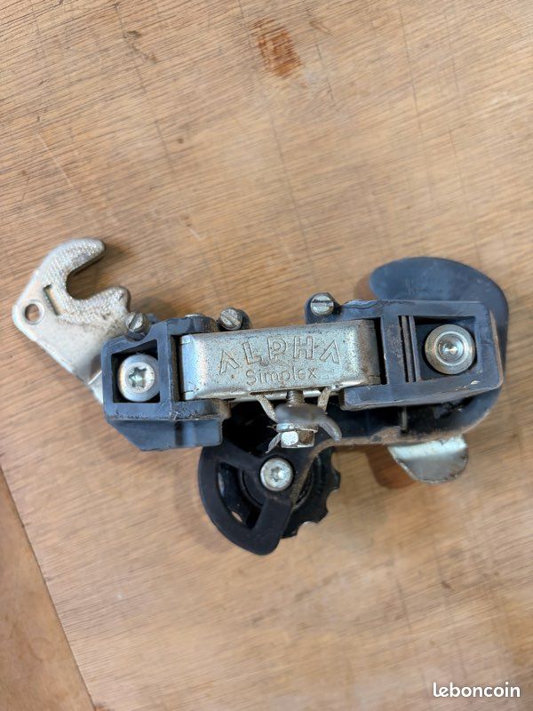 derailleur arrire CHALURET 93 avec manette neuve epoque velo COURSE