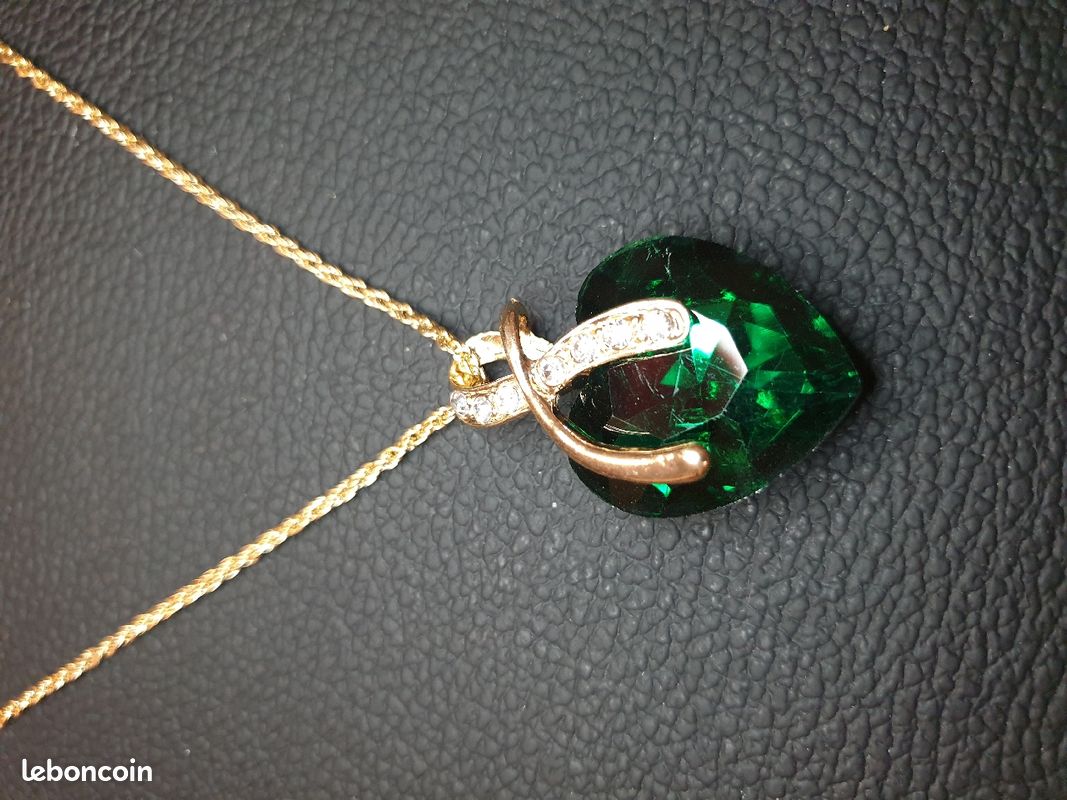 Parure "Gros coeur" vert (image 3)