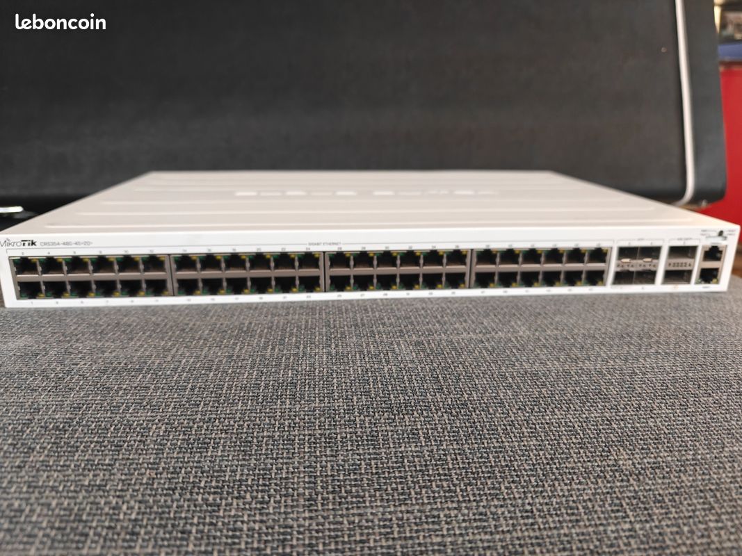MikroTik CRS354-48G-4S+2Q+RM (image 2)