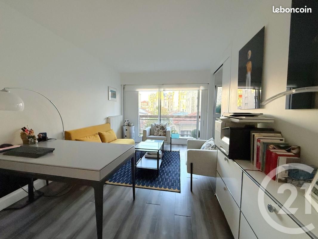 Appartement 1 pièce 28 m² · à Paris · 28 m² · 315 000 €