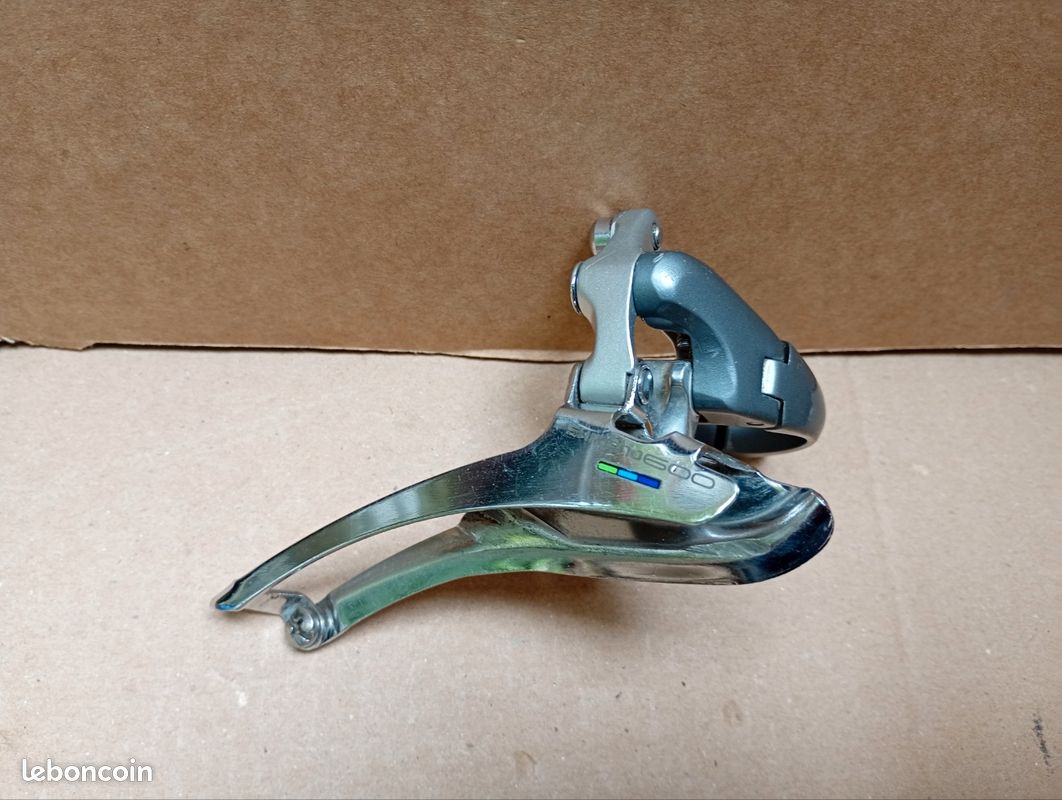 Dérailleur Avant Shimano 600 Ultegra FD-6400 – NOS – Pour Vélo Course Vintage