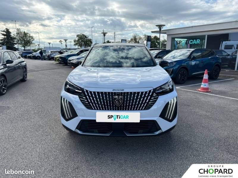 Peugeot 2008 Hybrid 145 e-DCS6 GT Exclusive (image 27)