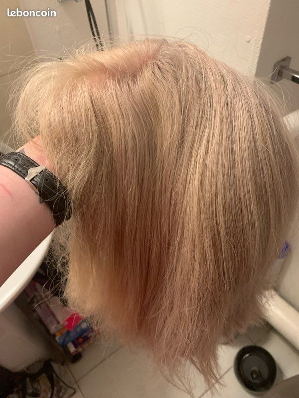 Perruque blonde cheveux naturels (image 1)