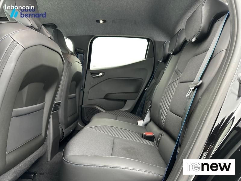Renault Clio 1.6 E-Tech 145ch full hybrid esprit Alpine - 24 (image 10)