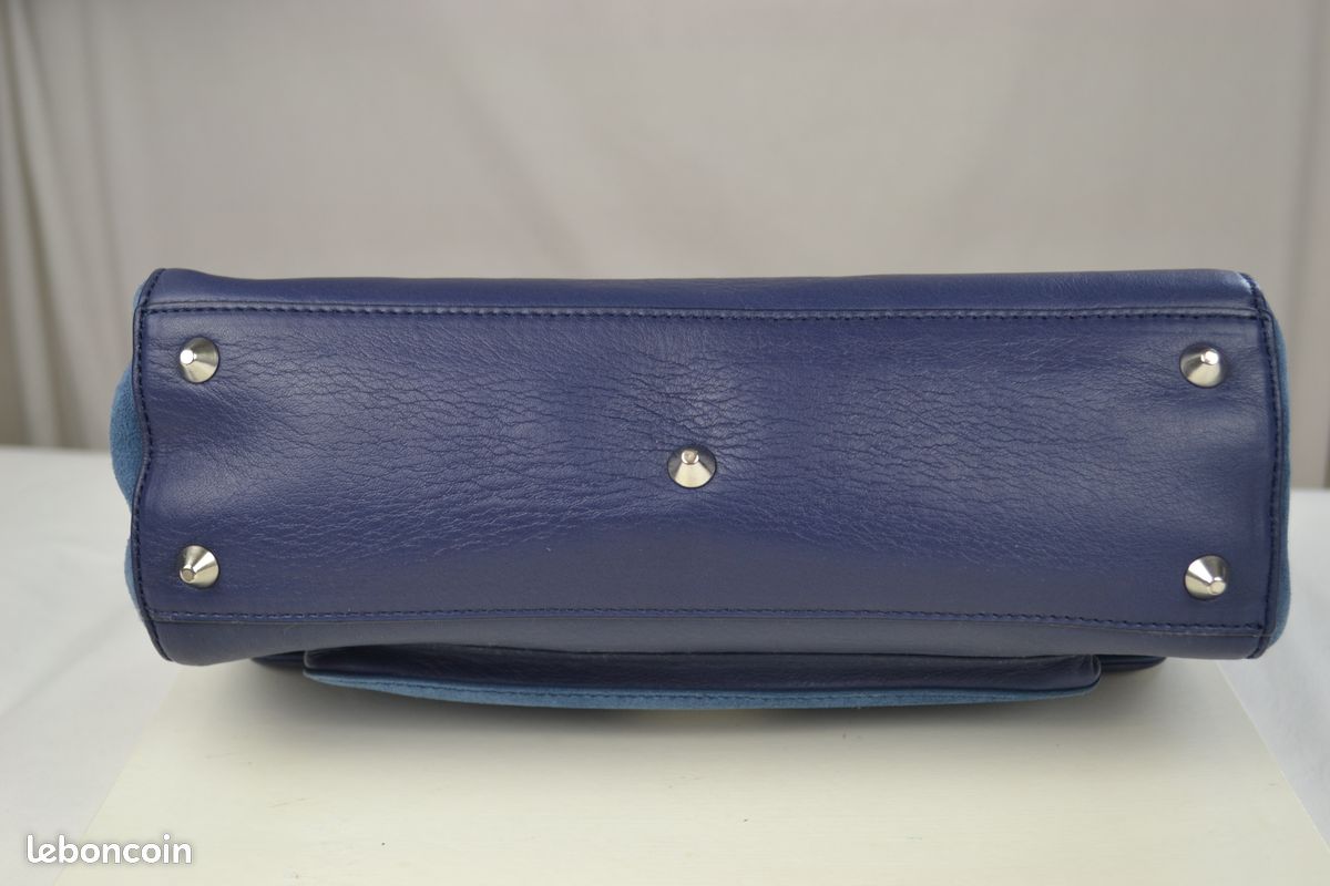 Sac à main cuir lisse et velours bleu avec rabat à gros pois bleu – Etat neuf - Caroll (image 3)