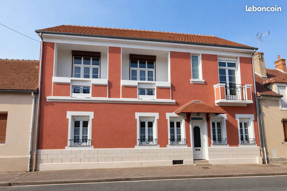 Immeuble 11 pièces 229 m² · à Bessay-sur-Allier · 229 m² · 189 000 €
