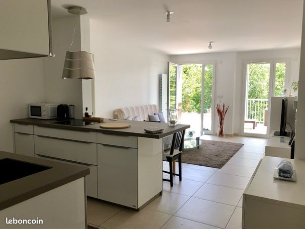 Appartement T3 neuf meublé haut village Montbonnot