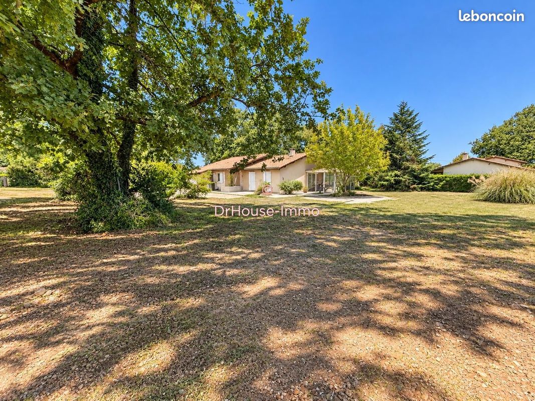 Maison 4 pièces 104 m² · à Génissac · 104 m² · 241 000 €