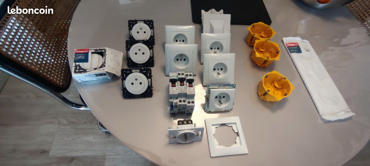 Matériel électrique (image 3)
