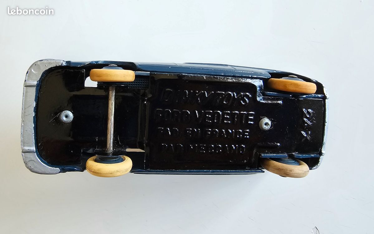 DINKY TOYS F 24Q FORD Vedette Bleu Jtes rouges 1951 1/43 - Collection