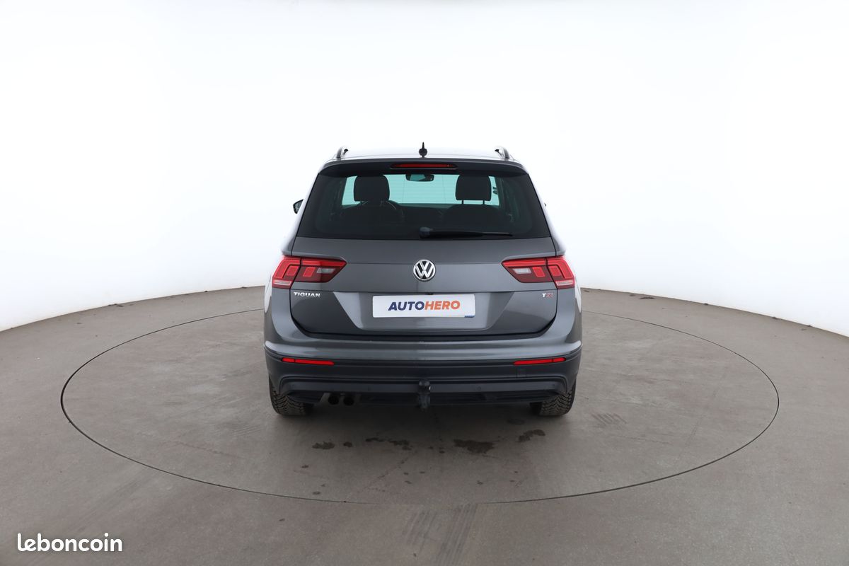 Volkswagen Tiguan 1.4 TSI ACT BlueMotion Tech Confortline BV6 150 ch (image 12)