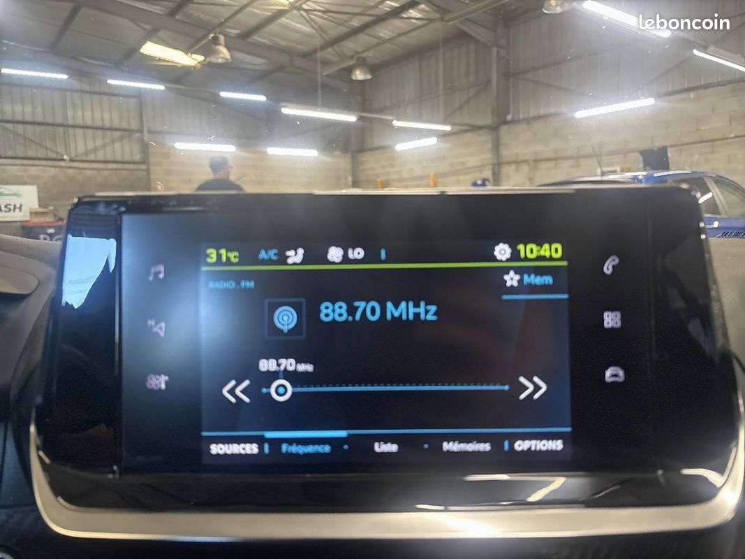 PEUGEOT 208 Electrique 50 kWh 136ch Allure Pack (image 13)