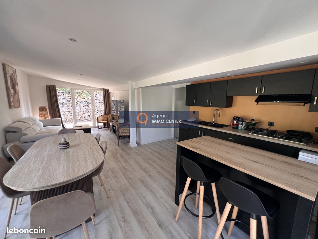 Maison 4 pièces 100 m² · à Carnoules · 100 m² · 289 000 €