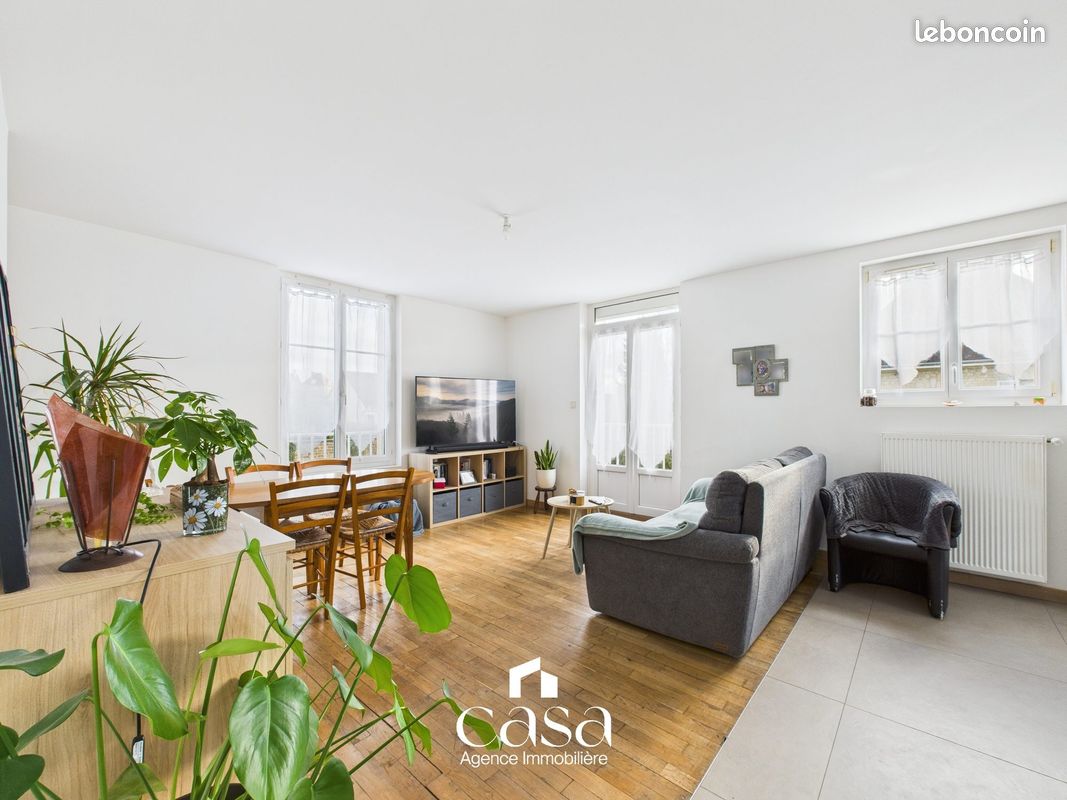 Appartement 5 pièces 100 m² · à Les Monts d'Aunay · 100 m² · 150 000 €