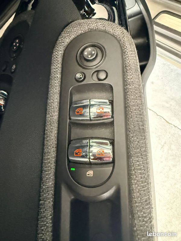 MINI Countryman 2.0 D 150ch Longstone - 2019 - 73 016 km - CarPlay - Toit ouvrant (image 21)