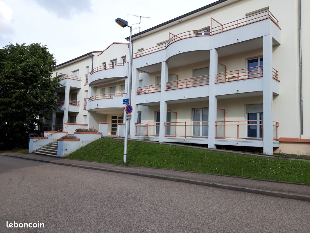 Studio 32 m2 + parking (image 3)