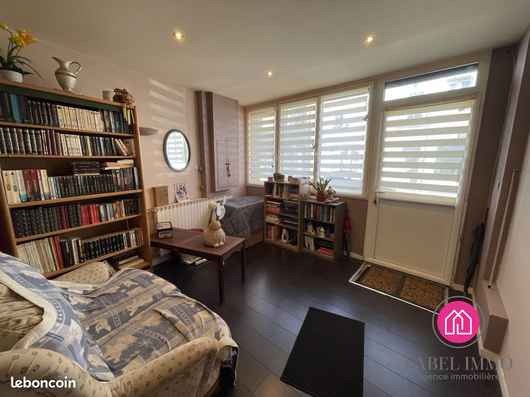 Maison 3 pièces 107 m² · à Saint-Amand-les-Eaux · 107 m² · 136 000 €