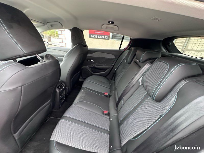 Peugeot 308 III BLUEHDI 130 cv EAT8 ALLURE BOÎTE AUTOMATIQUE 2022 SUIVI PEUGEOT LED CAMÉRA (image 12)