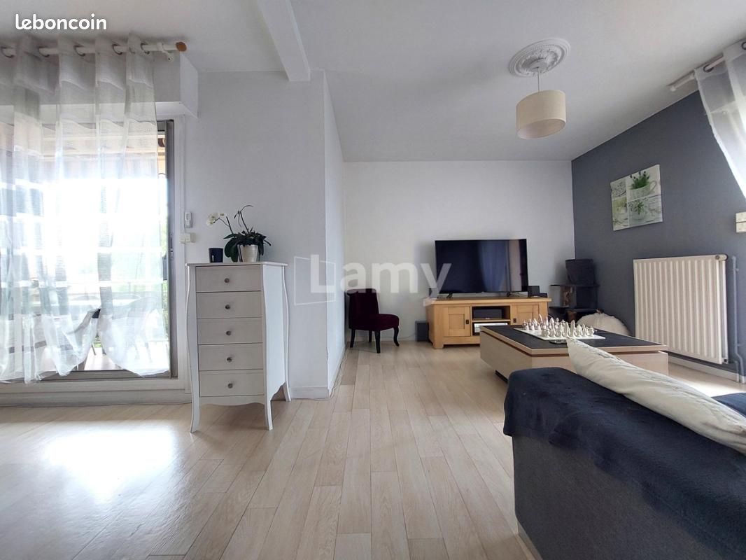 Appartement 4 pièces 81 m² · à Limoges · 81 m² · 705 €
