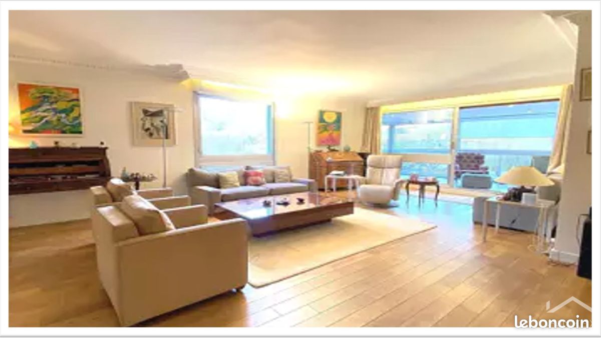 Appartement 3 pièces 143 m² · à Le Chesnay-Rocquencourt · 143 m² · 495 000 €