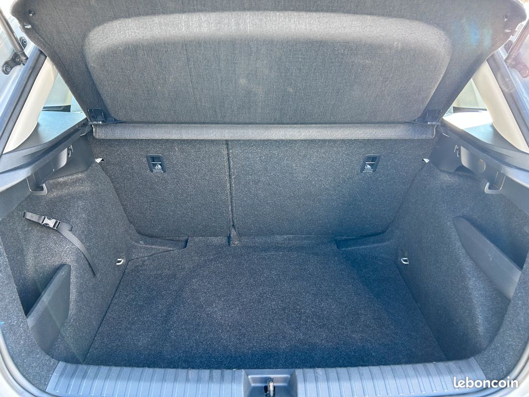 Skoda Kamiq 1.0 TSI 95ch Ambition Cockpit - 1ERE MAIN 27.800KMS- TVA Récupérable 12 075 HT (image 10)