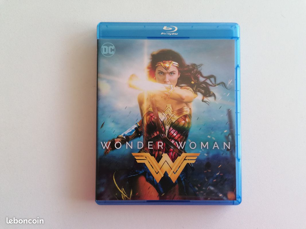 Wonder Woman • Bluray (image 1)