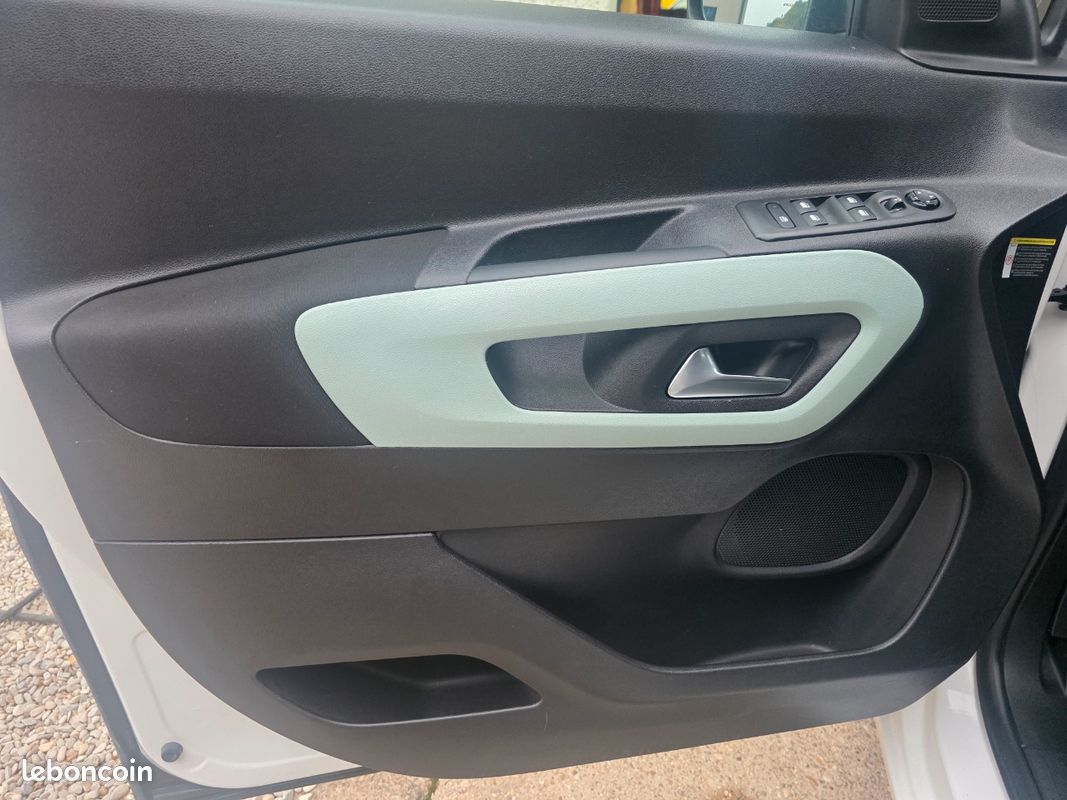 ✅CITROEN BERLINGO TAILLE M BLUE HDI hdi 100s&s BVM5 SHINE ⏩️PREMIERE MAIN⏩️ AVEC ENTRETIEN CONSTRUCTEUR (image 9)