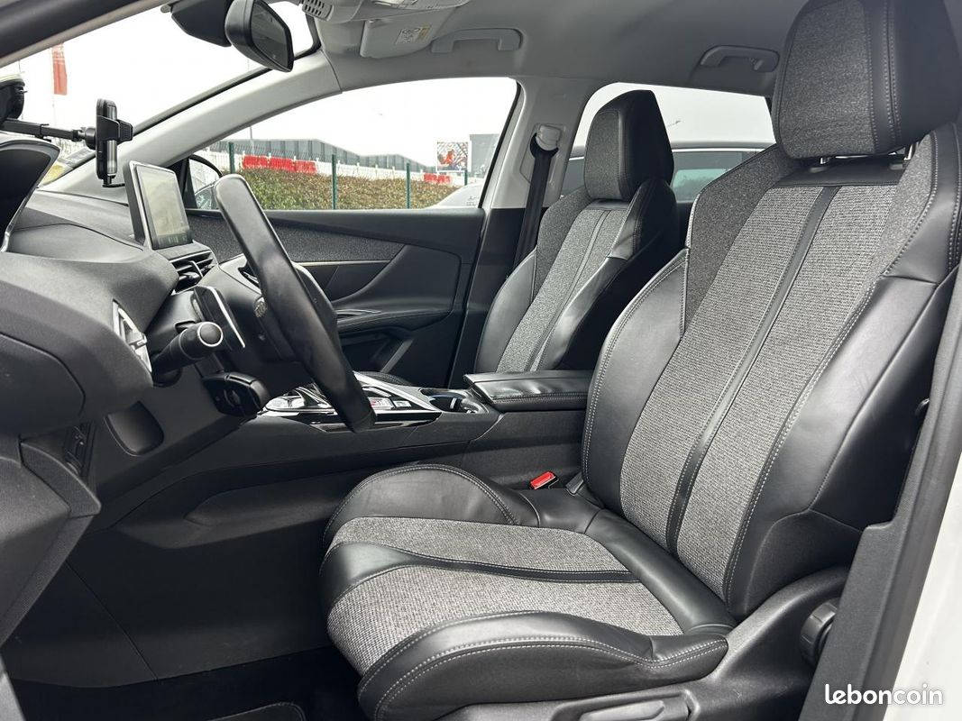 PEUGEOT 3008 1.6 BlueHDi S&S - 120 CV - EAT6 - ALLURE - ATTELAGE (image 10)